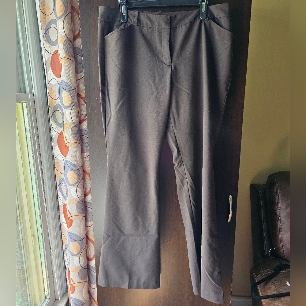 Worthington Modern Fit Chocolate Colored Dress Pants